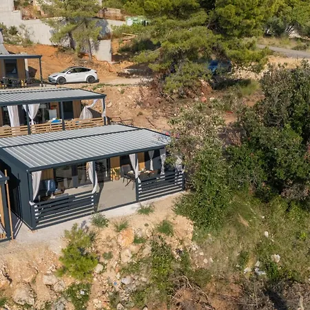 Mobile Dora, Camping Drage